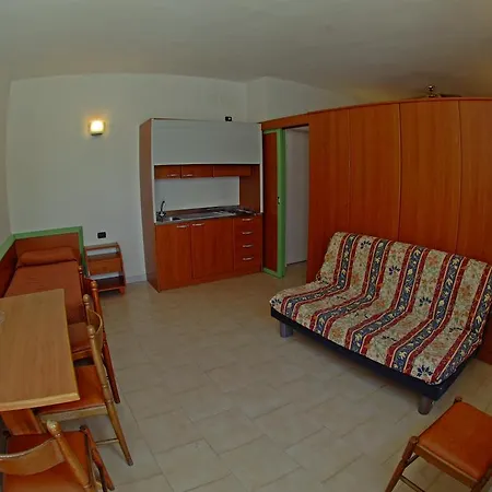 Ξενοδοχείο με διαμερίσματα Villaggio Club Altalia