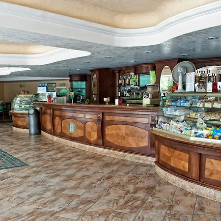 Ξενοδοχείο με διαμερίσματα Villaggio Club Altalia 3*